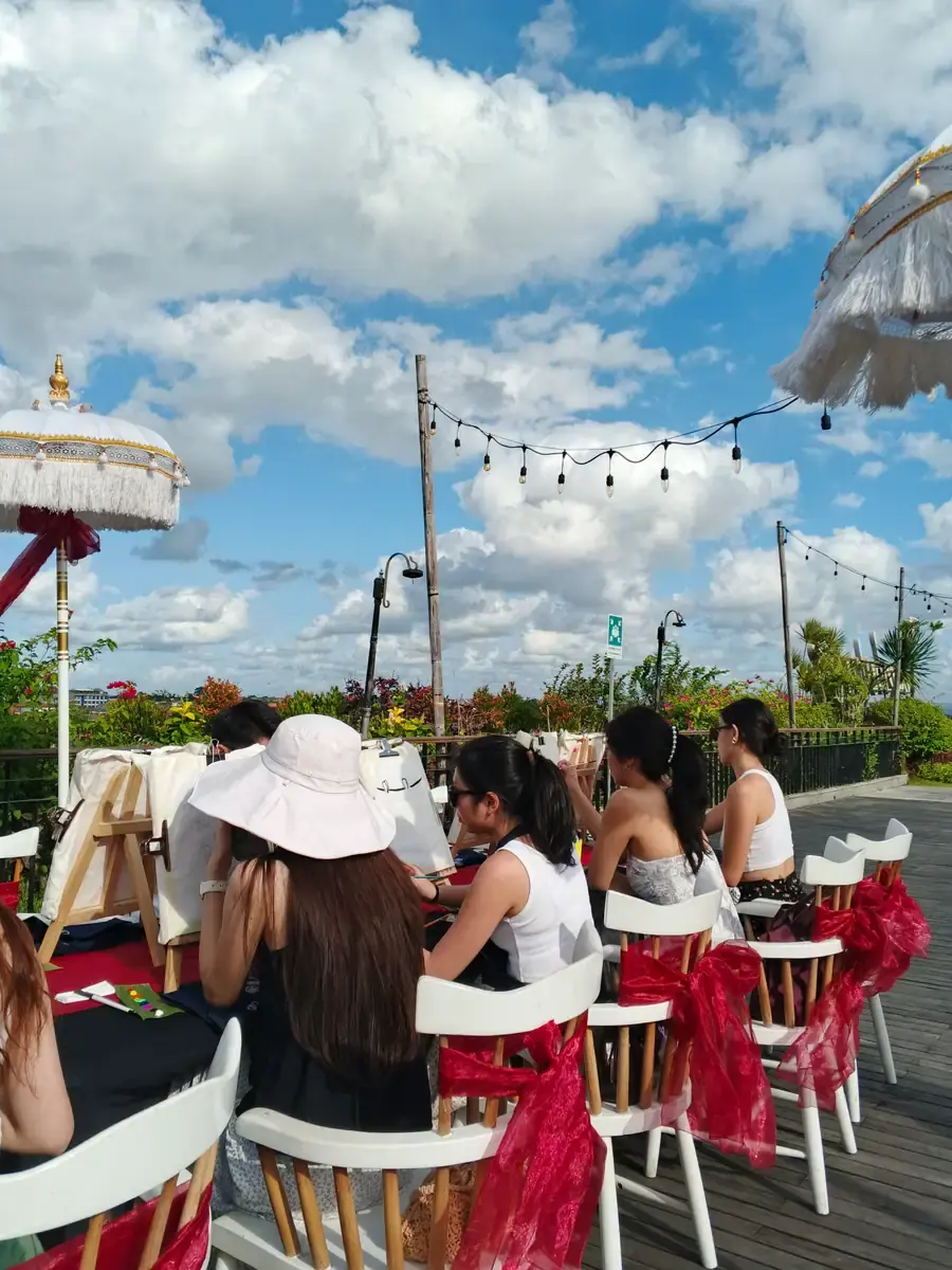 Private outdoor paint and sip guests creating together