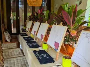 Paint and Sip private event photo 10