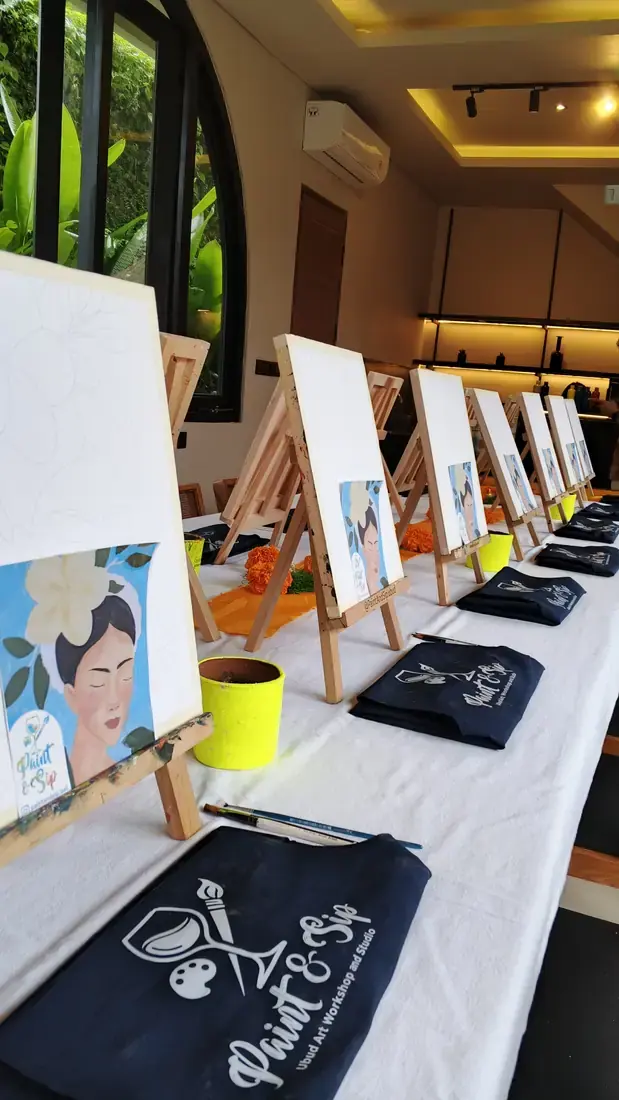 Private paint and sip artwork moment in Bali