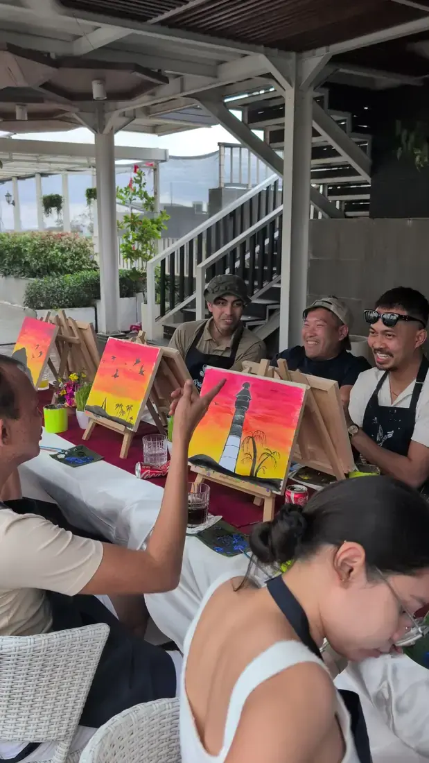 Paint and sip social proof from a Bali workshop