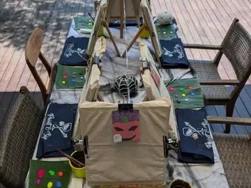 Tote Bag Paint and Sip private event photo 11