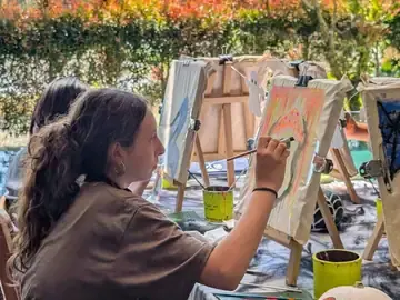 Tote Bag Paint and Sip private event photo 4