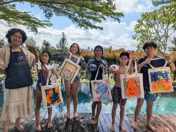 Tote Bag Paint and Sip private event photo 2