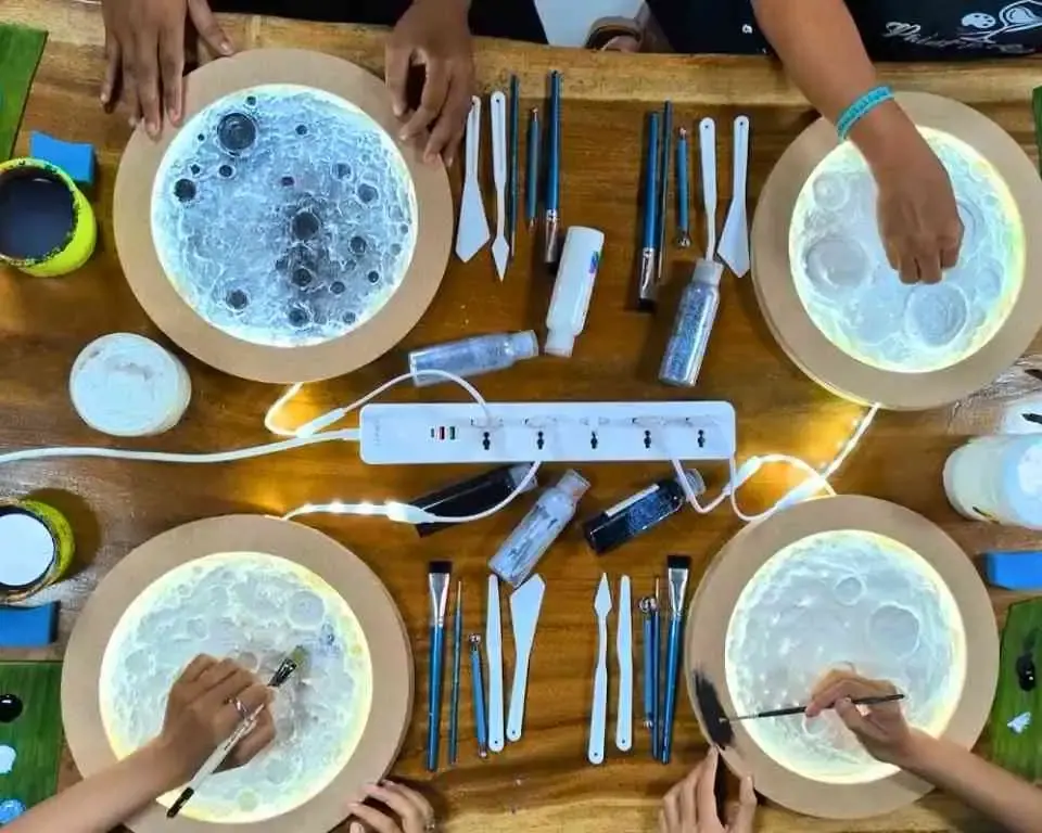 π Full Moon Lamp photo 4