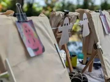 Tote Bag Paint and Sip private event photo 10