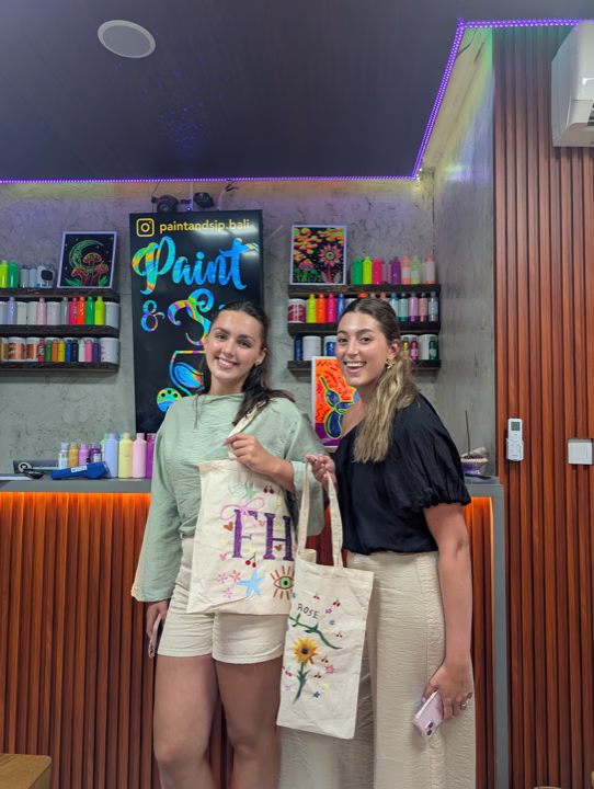 Paint and Sip Ubud creative guest moment 11
